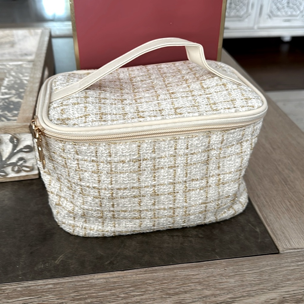 Inspired Luxury Tweed Makeup Cosmetics Bag!
